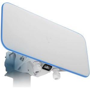 Quad-Radio 802.11ac Wave 2 Access Point with Dedicated Security and Beamforming Antenna