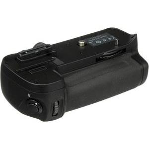 Nikon MB-D11 Multi-Power battery pack (D7000)