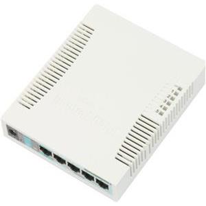 Router MikroTik RB951Ui-2HnD RouterBOARD, 600Mhz CPU, 128MB RAM, 5×LAN, 2.4Ghz 802b/g/n integrirana antena, plastično kućište, PSU, RouterOS L4