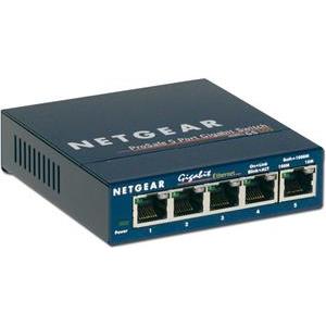 Switch NETGEAR ProSafe Plus GS105 (5 x 10/100/1000Mbps, Desktop, Auto-sensing per port) Retail, GS105GE