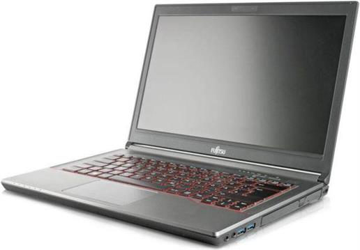 Refurbished Fujitsu LIFEBOOK E746 i5-6200U 8GB 256 GB SSD 14" FHD Win10P