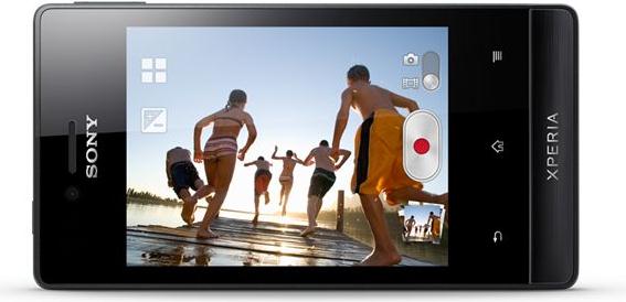 Mobitel Sony Xperia miro crni