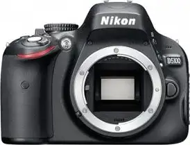 Digitalni fotoaparat Nikon D5100 body