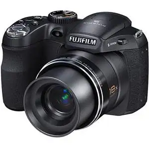 Digitalni fotoaparat Fuji Finepix S2500