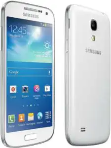 Mobitel SAMSUNG Galaxy S4 Mini I9195, 4.27'' multitouch, Krait 300 dual core 1.7GHz, 1.5GB RAM, 8GB Flash, MicroSD, Wi-Fi, BT, 2x kamera, Android 4.2, bijeli + torbica