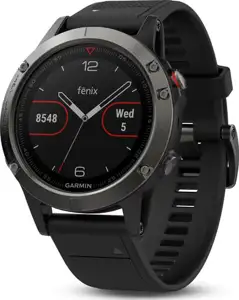 Sportski sat Garmin Fenix 5, HR, GPS, multisport, tamnosivi/crni remen