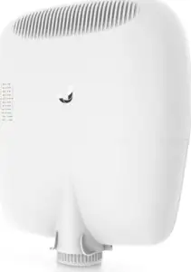 Ubiquiti Networks 8-Port Intelligent WISP Control Point with FiberProtect