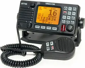 Marine radio stanica NAVICOM VHF RT750 V2, fiksna, 25W, sa internom GPS antenom.